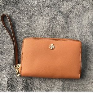 Tory Burch Zipper Wallet